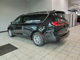 New 2026 Chrysler Pacifica Select image 4