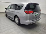 Used 2021 Chrysler Voyager L image 5