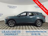 Used 2025 Chevrolet Trax LT w/ LT Convenience Package image 2