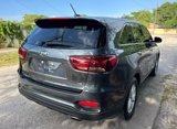 Used 2020 Kia Sorento LX image 4