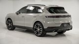 Used 2024 Porsche Cayenne image 3