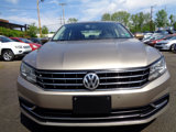 Used 2017 Volkswagen Passat 1.8T SE image 2
