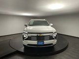 New 2025 Chevrolet Suburban LT image 2