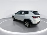 Used 2024 Jeep Compass Latitude image 2