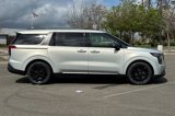New 2025 Kia Carnival SX image 3