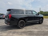 Used 2025 GMC Yukon XL Denali w/ Sun & Power Step Package image 4
