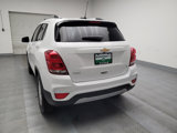 Used 2020 Chevrolet Trax LT w/ LT Convenience Package image 6