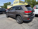 Used 2018 Jeep Grand Cherokee Laredo image 3