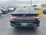 Used 2022 Hyundai Elantra SEL image 4