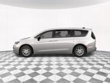 New 2025 Chrysler Pacifica Select image 4