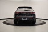 Certified 2025 Porsche Macan Turbo image 6