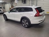 Used 2023 Volvo V60 B5 Cross Country Plus image 4