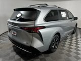 New 2025 Toyota Sienna Platinum image 5