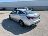 Used 2021 Nissan Versa SV image 5