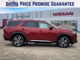 New 2025 Nissan Pathfinder Platinum image 5