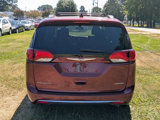 Used 2018 Chrysler Pacifica Limited image 4