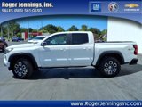 Used 2024 Chevrolet Colorado Z71 w/ Z71 Convenience Package 2 image 2