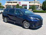 Used 2025 Toyota Sienna XLE image 2