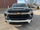 Used 2024 Chevrolet Silverado 2500 LTZ image 2