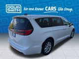 Certified 2024 Chrysler Pacifica Touring-L image 6