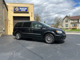 Used 2014 Chrysler Town & Country Touring-L w/ Driver Convenience Group image 5