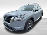 New 2025 Nissan Pathfinder Platinum image 4