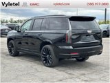 Used 2025 Cadillac Escalade Sport Platinum w/ LPO, ONYX Package image 4