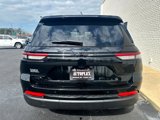 Used 2024 Jeep Grand Cherokee Altitude image 4