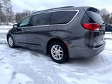Used 2017 Chrysler Pacifica Touring Plus image 6