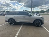 Used 2023 Lincoln Aviator Reserve w/ Equipment Group 201A image 3