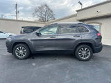 Used 2020 Jeep Cherokee Latitude Plus image 2