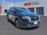 Used 2024 Nissan Pathfinder SV image 3