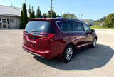 Used 2021 Chrysler Pacifica Touring-L image 5