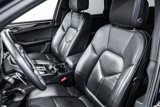 Certified 2022 Porsche Macan image 5