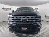Used 2024 Ford F250 4x4 Crew Cab Super Duty image 2
