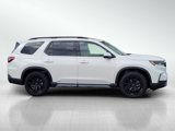 New 2025 Honda Pilot Touring image 4