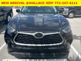 Used 2022 Toyota Highlander L image 2