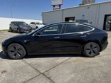 Used 2019 Tesla Model 3 Standard Range image 3