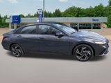 New 2025 Hyundai Elantra SEL image 4