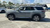 New 2025 Nissan Pathfinder Platinum image 4