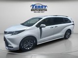 Used 2023 Toyota Sienna XLE image 3