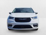 Used 2023 Chrysler Pacifica Touring-L image 2
