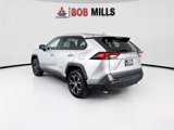 Used 2022 Toyota RAV4 LE image 5