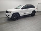Used 2019 Jeep Grand Cherokee Laredo image 2