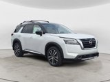 New 2025 Nissan Pathfinder Platinum image 3
