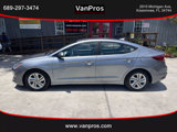 Used 2019 Hyundai Elantra SEL image 2