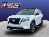 New 2025 Nissan Pathfinder Platinum image 3