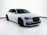 Used 2023 Chrysler 300 C image 3