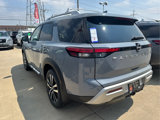 New 2025 Nissan Pathfinder Platinum image 6
