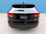 Used 2017 Jaguar F-PACE image 4